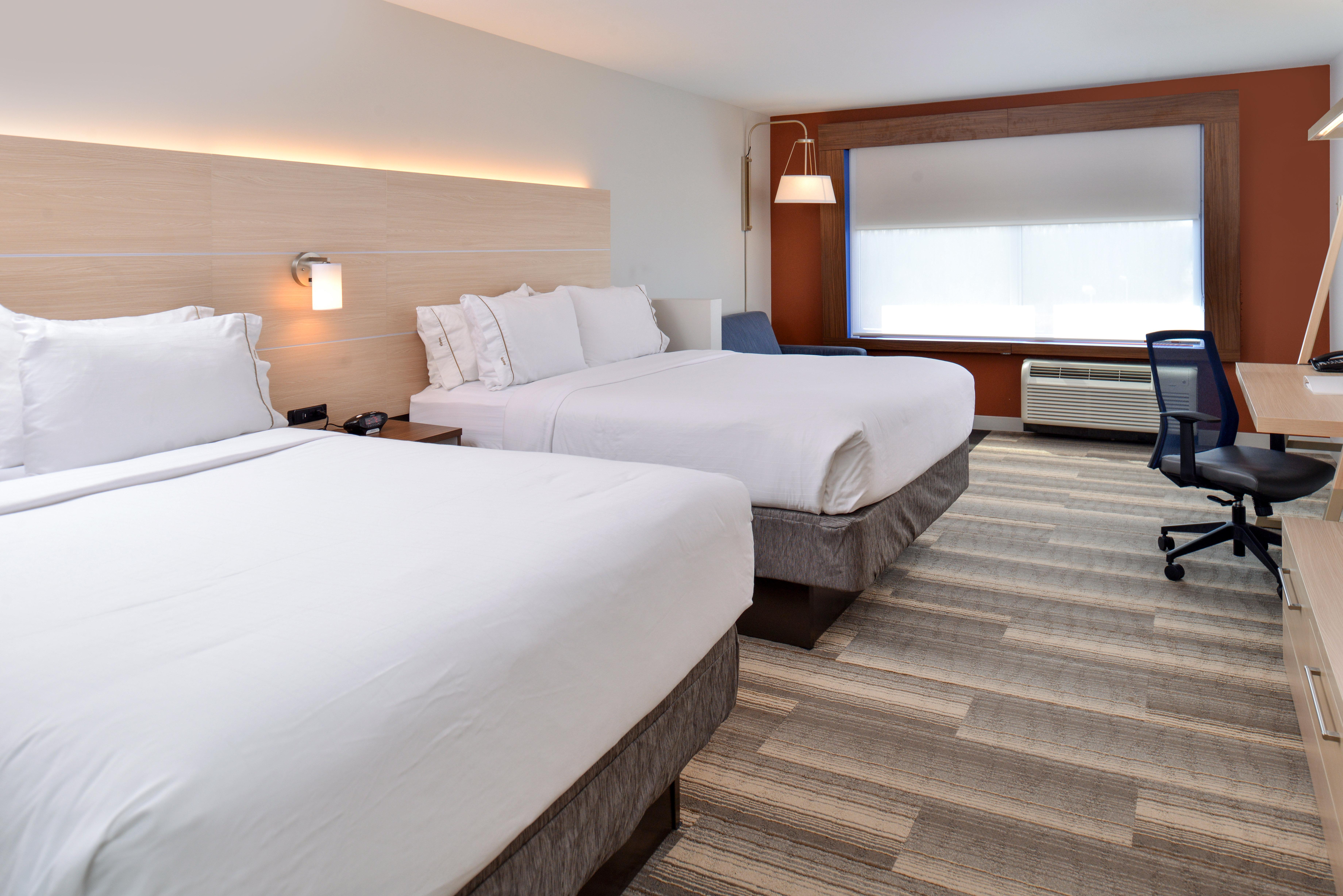 Holiday Inn Express & Suites Farmington Hills - Detroit By Ihg Exterior photo